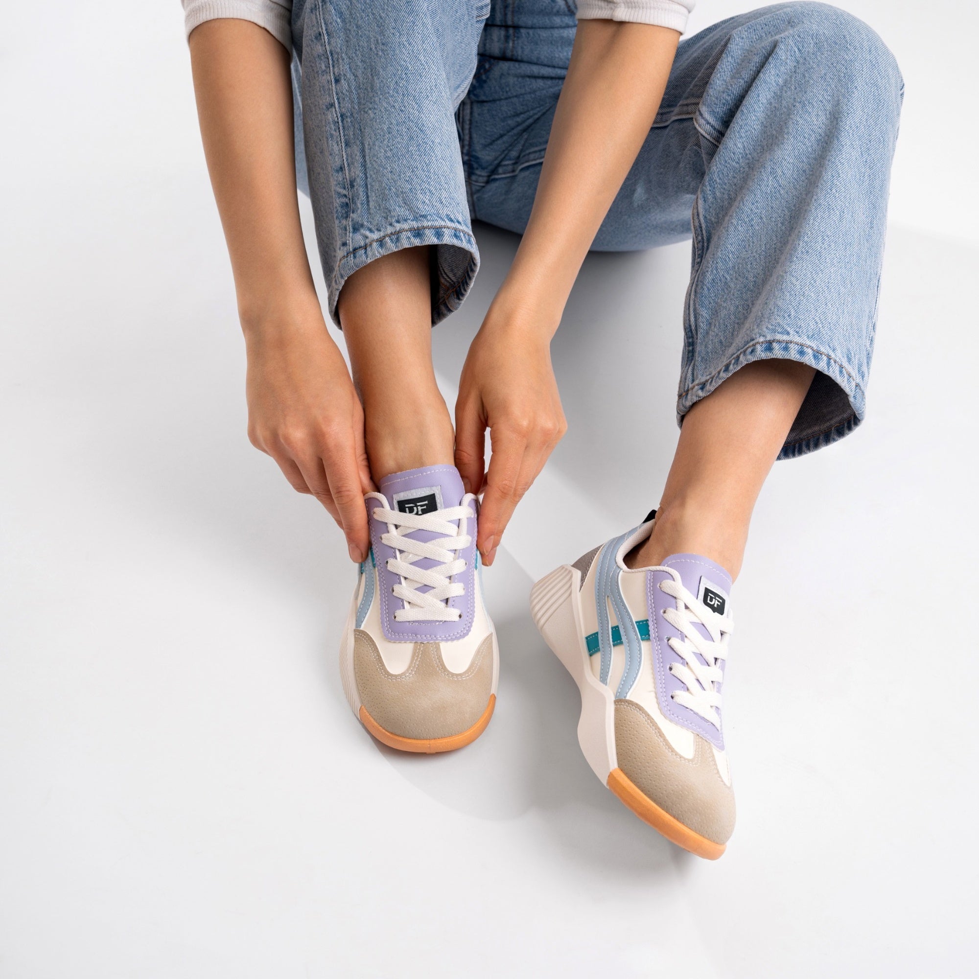 Elin | Vintage Sneakers