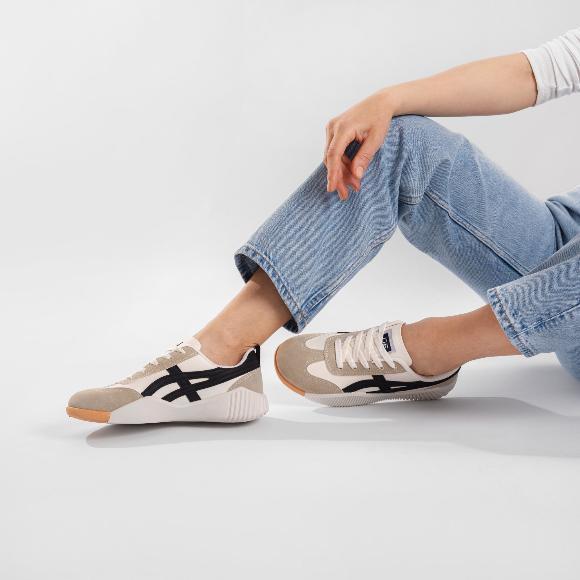 Elin | Vintage Sneakers